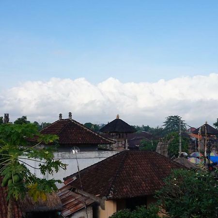 Legong Guesthouse Ubud  Bagian luar foto